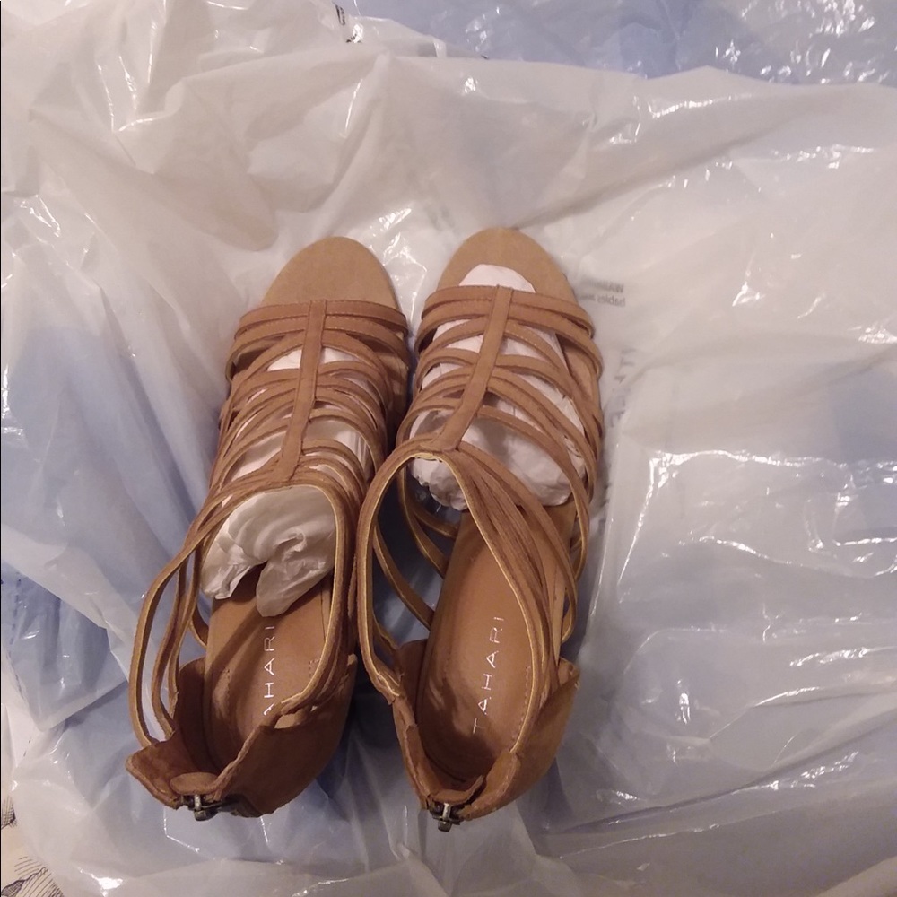 Ladies shoes